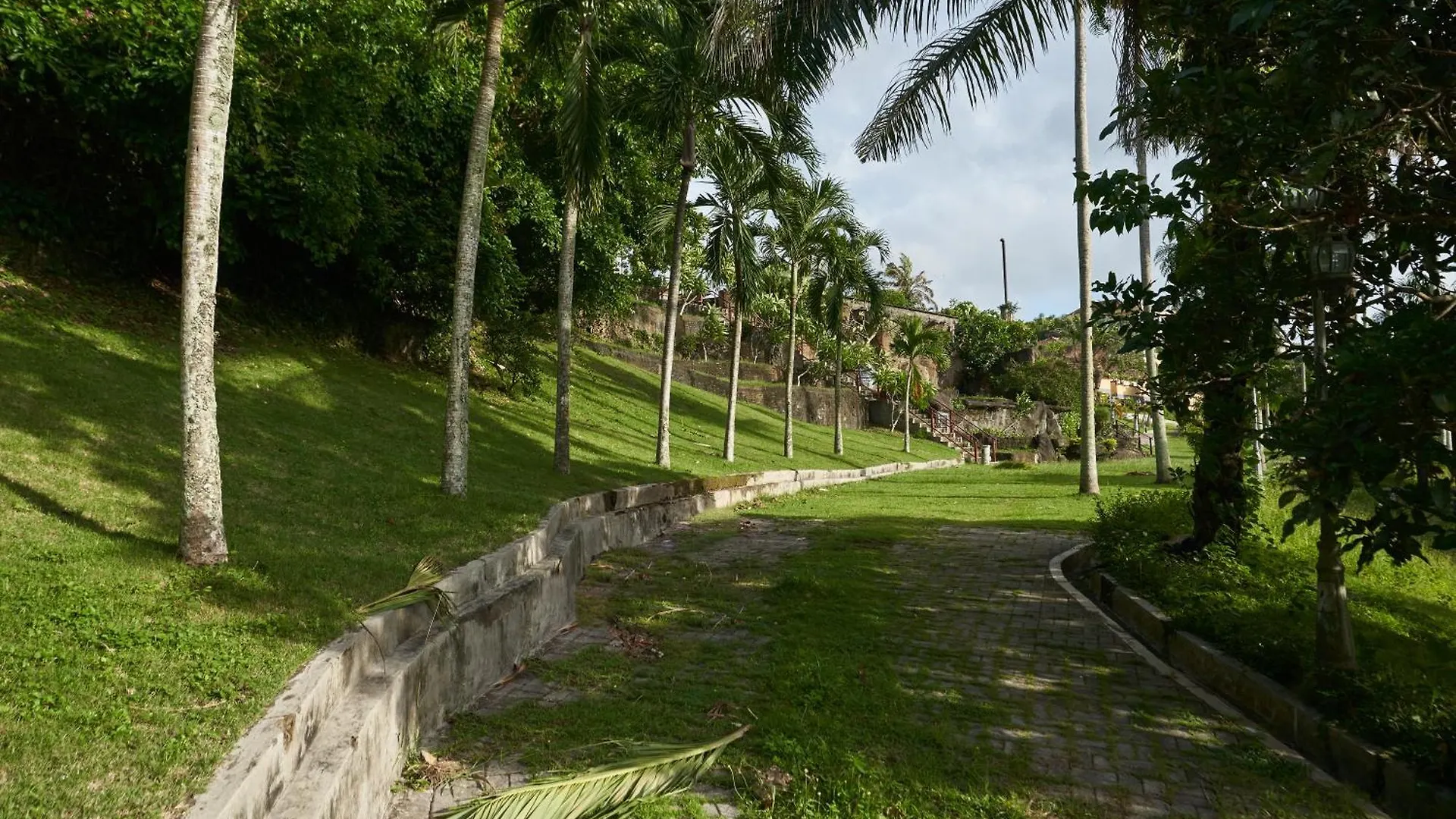 The Beverly Hills Bali Villas Jimbaran  Jimbaran (Bali)