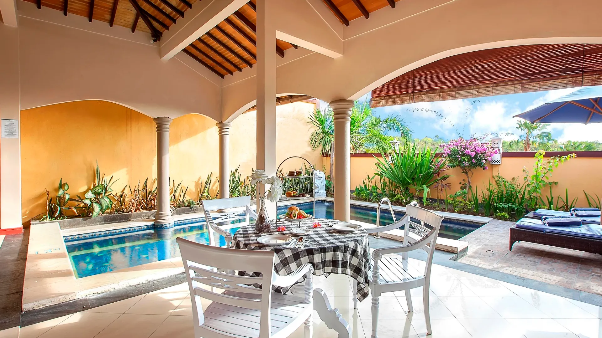 The Beverly Hills Bali Villas Jimbaran Indonézia