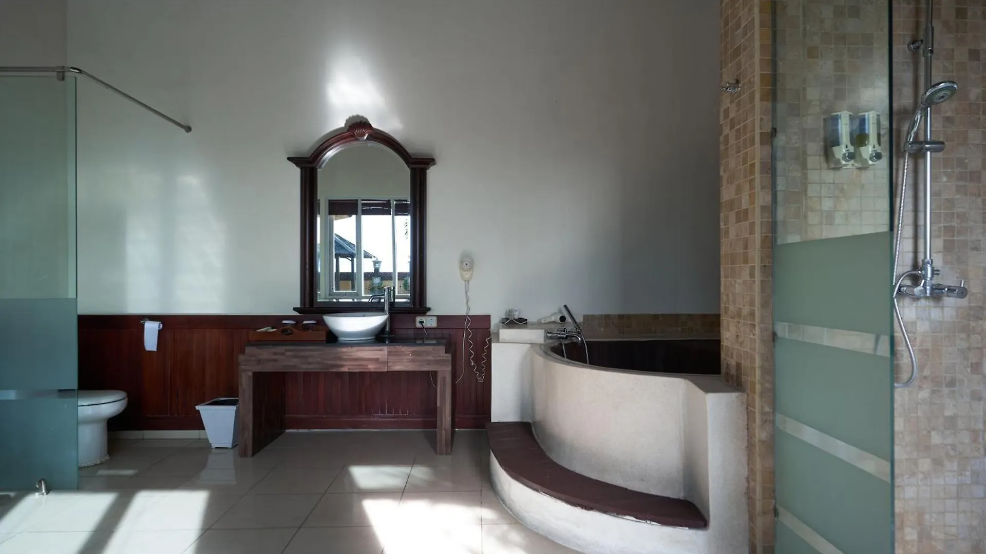 The Beverly Hills Bali Villas Jimbaran 0*,